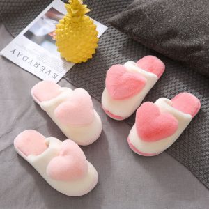 Love Heart Pattern Plush Slippers - Modakawa modakawa