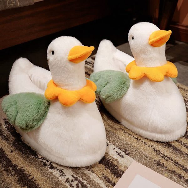 Lovely Flower Cartoon Duck Plush Slippers - Modakawa Modakawa