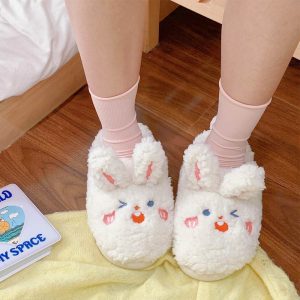 Lovely Cartoon Animals Plush Slippers - Modakawa Modakawa